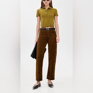 NWT- Citizens of Humanity Delfina Straight Velvet
In Golden- sz. 24